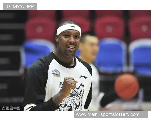 炮轰老东家!布拉切奉劝韦德:最好别去新疆哈哈 炮轰老东家!布拉切奉劝韦德:最好别去新疆哈哈