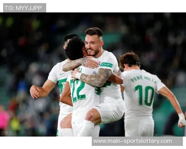 塞维利亚2-2埃尔切，罗梅罗破门+三次进球被吹，桑切斯献助攻