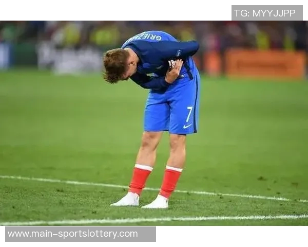 格列兹曼：媒体曾报道梅西对我不满，但比赛中他主动让点给我